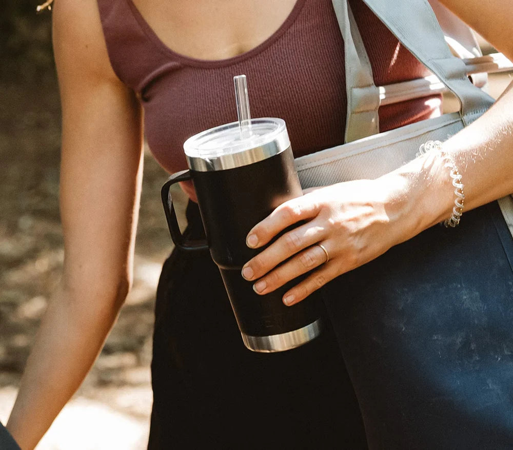 Rambler 25 Oz Straw Mug (710 ml)